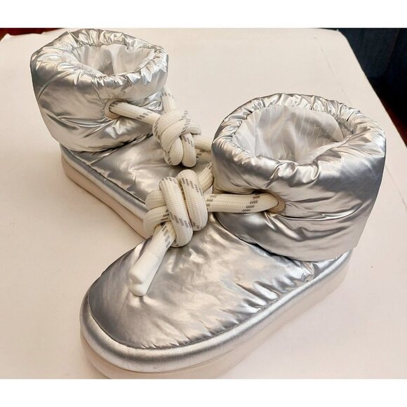 UGG Classic Maxi Short Metallic Puffer Winter Snow Boots Womens Size 6 Silver - Picture 4 of 8